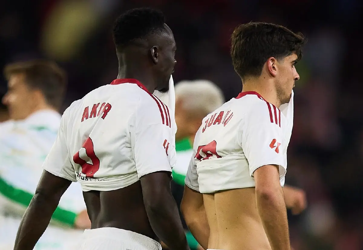 Sevilla sancionado con tres partidos por incidentes en el derbi