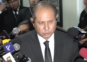 Comisión del Senado revisa 20 juicios de privilegio contra exautoridades
