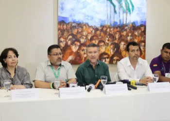 Bolivia impulsa modelo productivo sostenible en Foro de Bosques