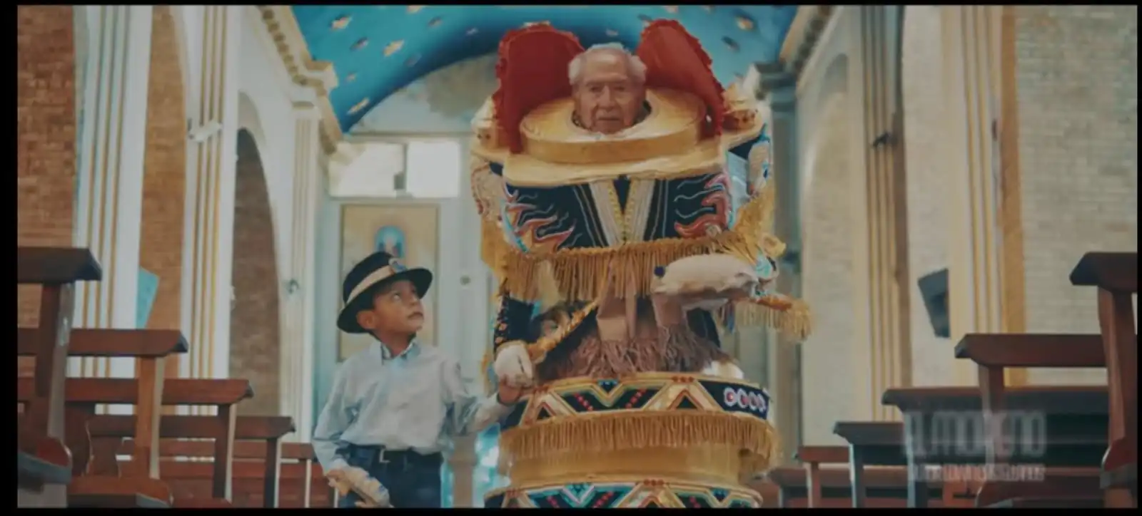 La canción destaca el papel del varón en esta danza/Tupay