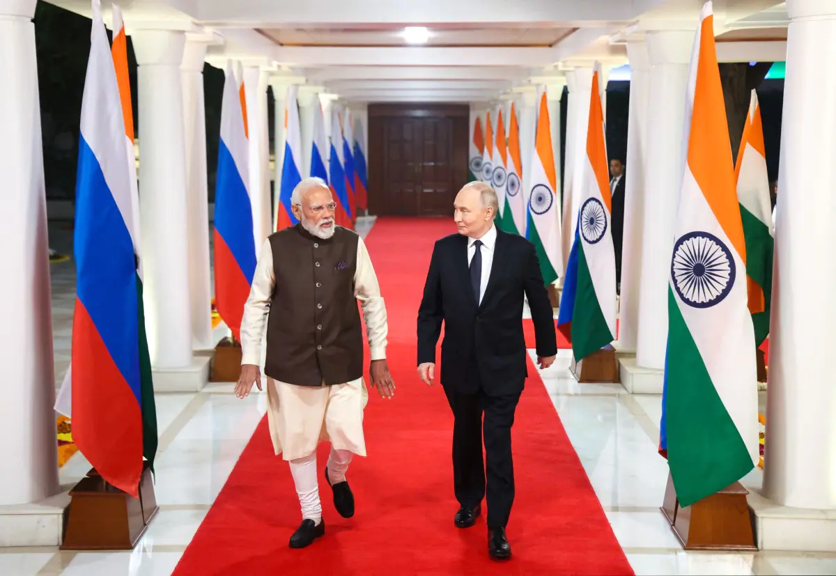 El presidente ruso, Vladímir Putin, y el primer ministro indio, Narendra Modi en Nueva Delhi/AFP