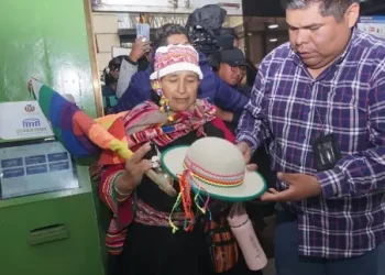 Aprehendida, Patty es trasladada a la FELCC de La Paz