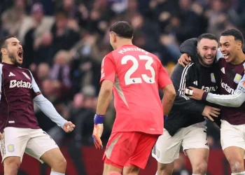 Buendía tumba al Arsenal y relanza la carrera por la Premier League