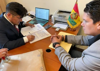 En solo dos días, 10 aspirantes se registran para el TSE