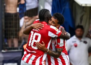 Estudiantes gana el clásico de La Plata y jugará la final ante Racing