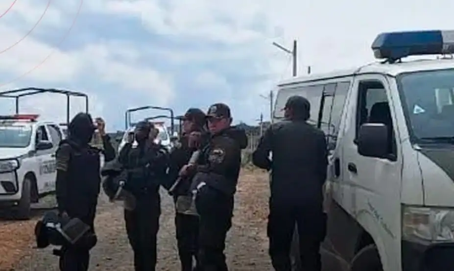 El Comando de la Policía de Cochabamba explicó que la intervención policial en Colcapirhua se realizó en cumplimiento de la ley. FOTO: RRSS