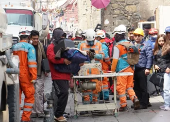 Sociedad de Ingenieros alerta de riesgo de colapso del inmueble incendiado