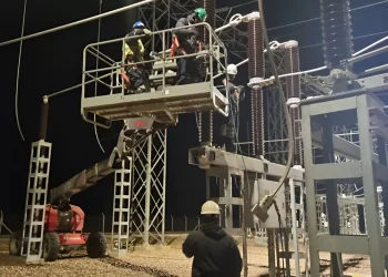 ENDE concluye mantenimiento anual de la Planta Solar Oruro
