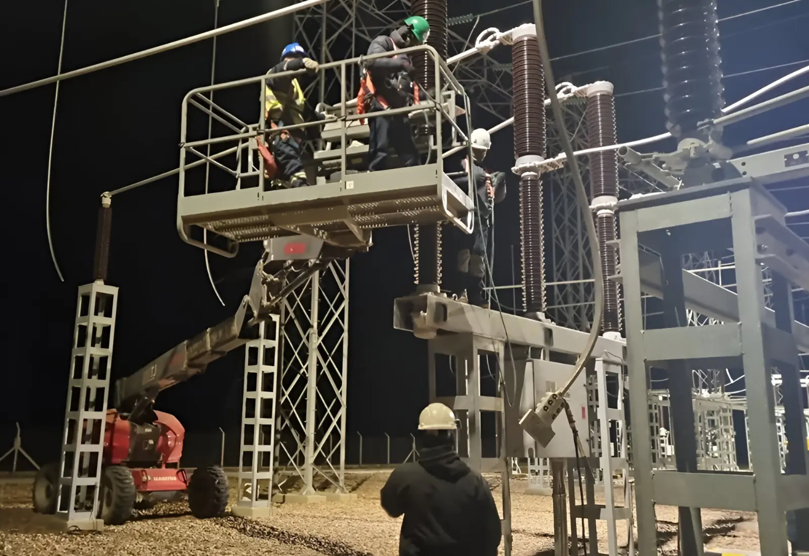 ENDE concluye mantenimiento anual de la Planta Solar Oruro