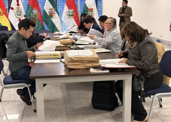 Comisión revisa este martes requisitos de los 440 postulantes al TSE