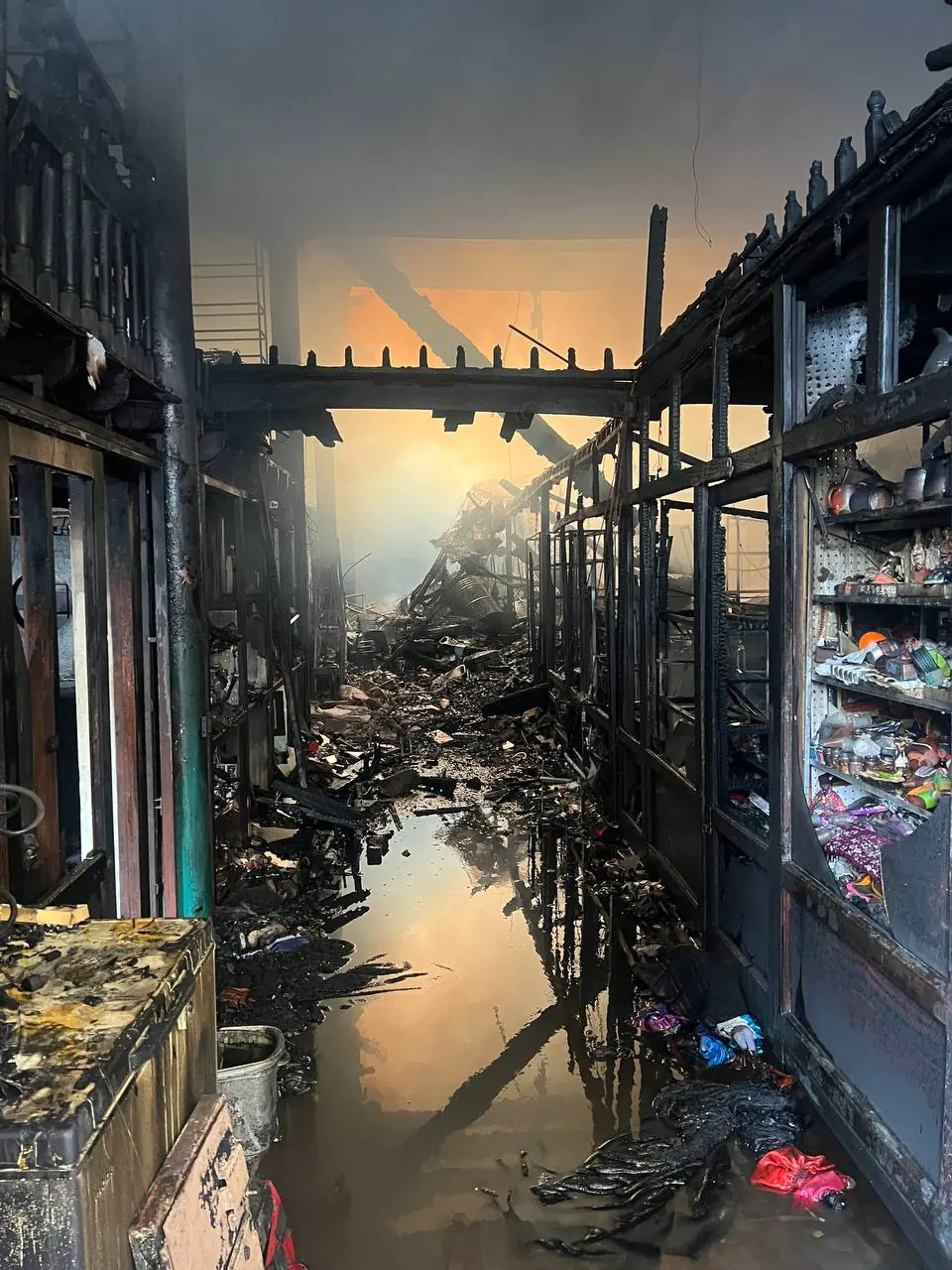 Incendio en la Sagárnaga causó pérdidas por más de $us 670.000