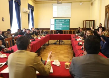 Lara y jefes de bancada se reúnen para definir elecciones judiciales