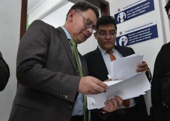 Aguilera se presenta a declarar ante la Fiscalía por caso Discriminación
