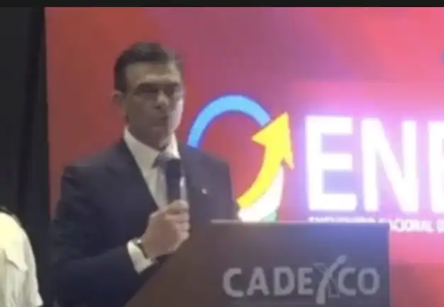 El presidente Rodrigo Paz durante el encuentro con el sector de exportadores. FOTO: Captura ATB