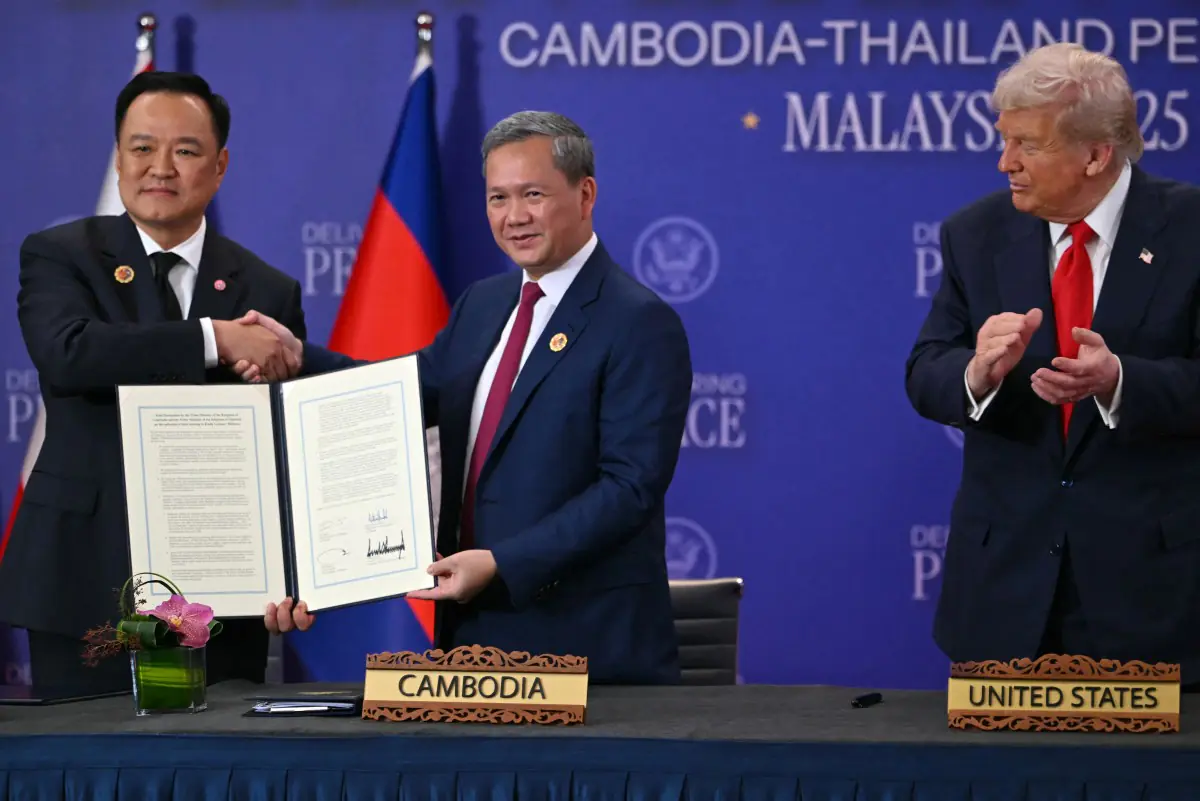 Los primeros ministros de Tailandia y Camboya firman un acuerdo de Paz gestionado por Trump/AFP