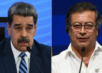 Petro apoya una solución pacífica en Venezuela/AFP