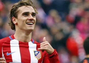 Griezmann aparece para salvar al Atlético frente al Valencia