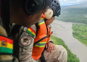 Defensa asegura envío de efectivos militares y helicópteros a Santa Cruz