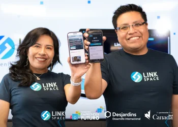 Criptoconferencia se celebró con éxito en el centro Chuquiago Marka