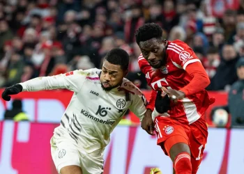 El Bayern München se hace humano en su estadio ante el colista