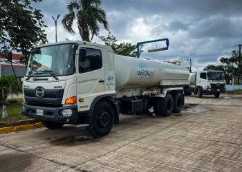 ABT distribuye más de 60.000 litros de agua en Santa Cruz