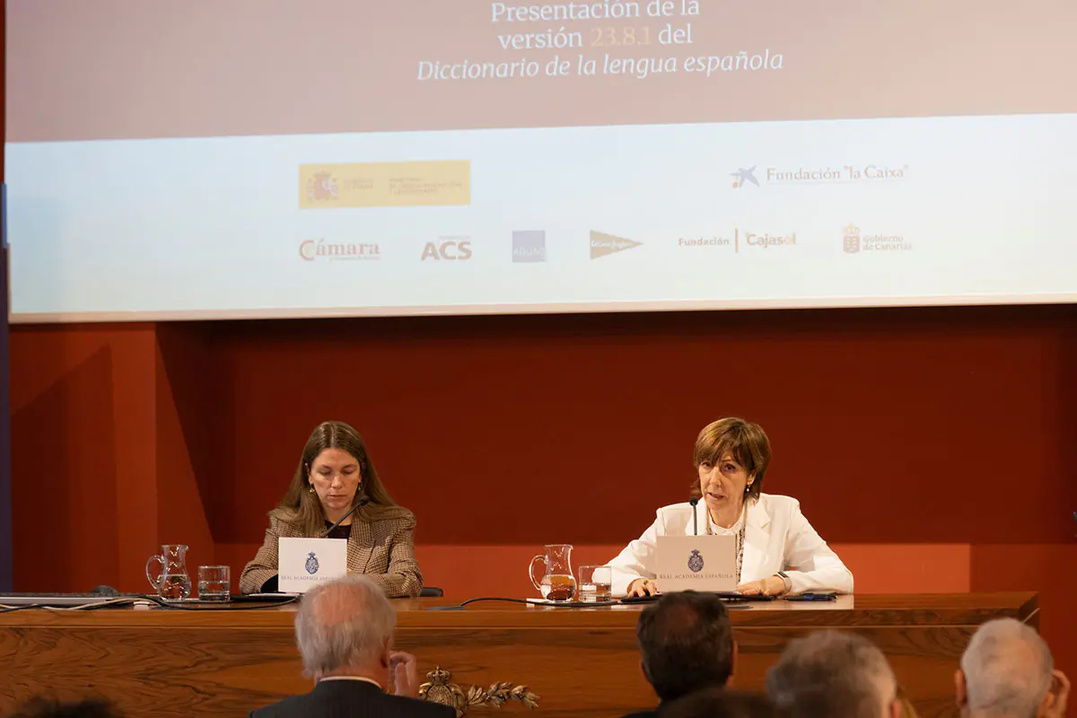 rae_diccionario.jpg