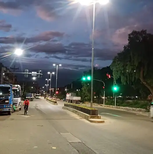 Cochabamba se moderniza con la instalación de luminaria LED. FOTO: Iluminación LED Cochabamba