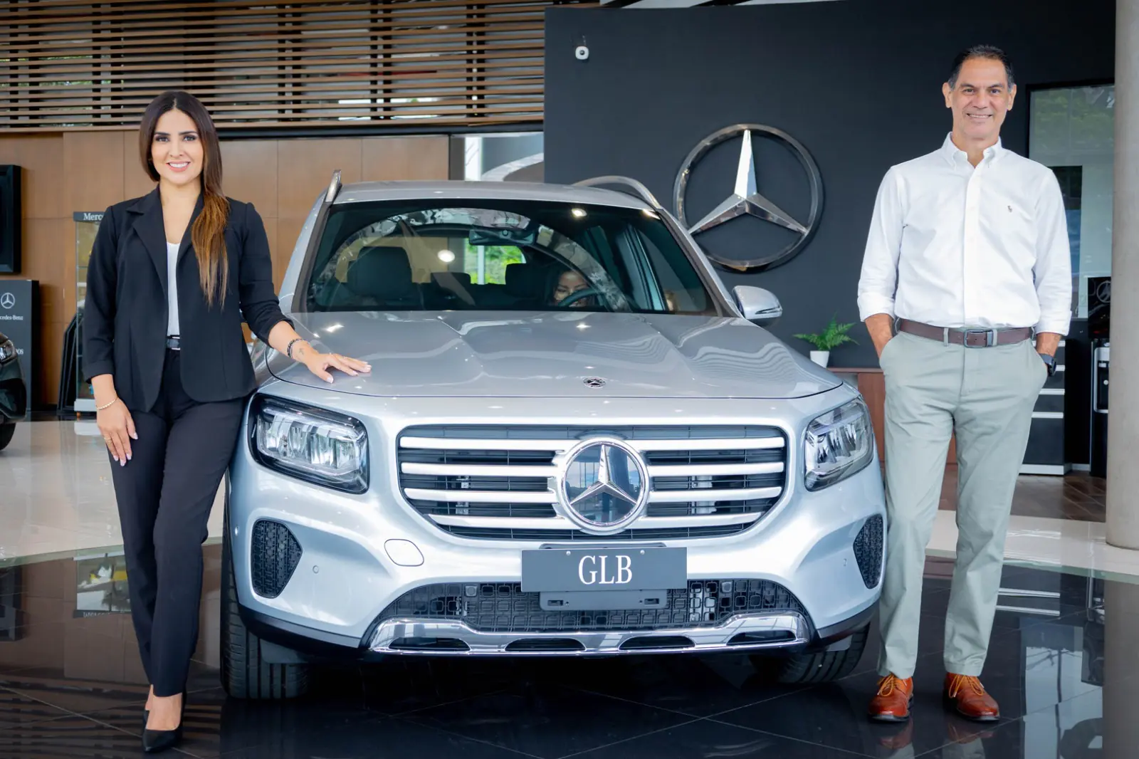 Mercedes-Benz celebra la Navidad con lujo, distinción y beneficios exclusivos