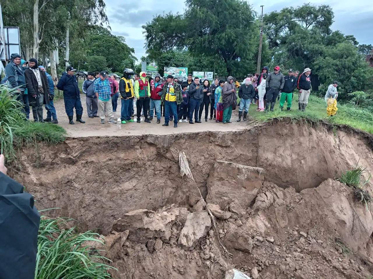 Acceso al puente de Colpa Bélgica. Foto: RRSS Detrás de la Verdad sin Censura
