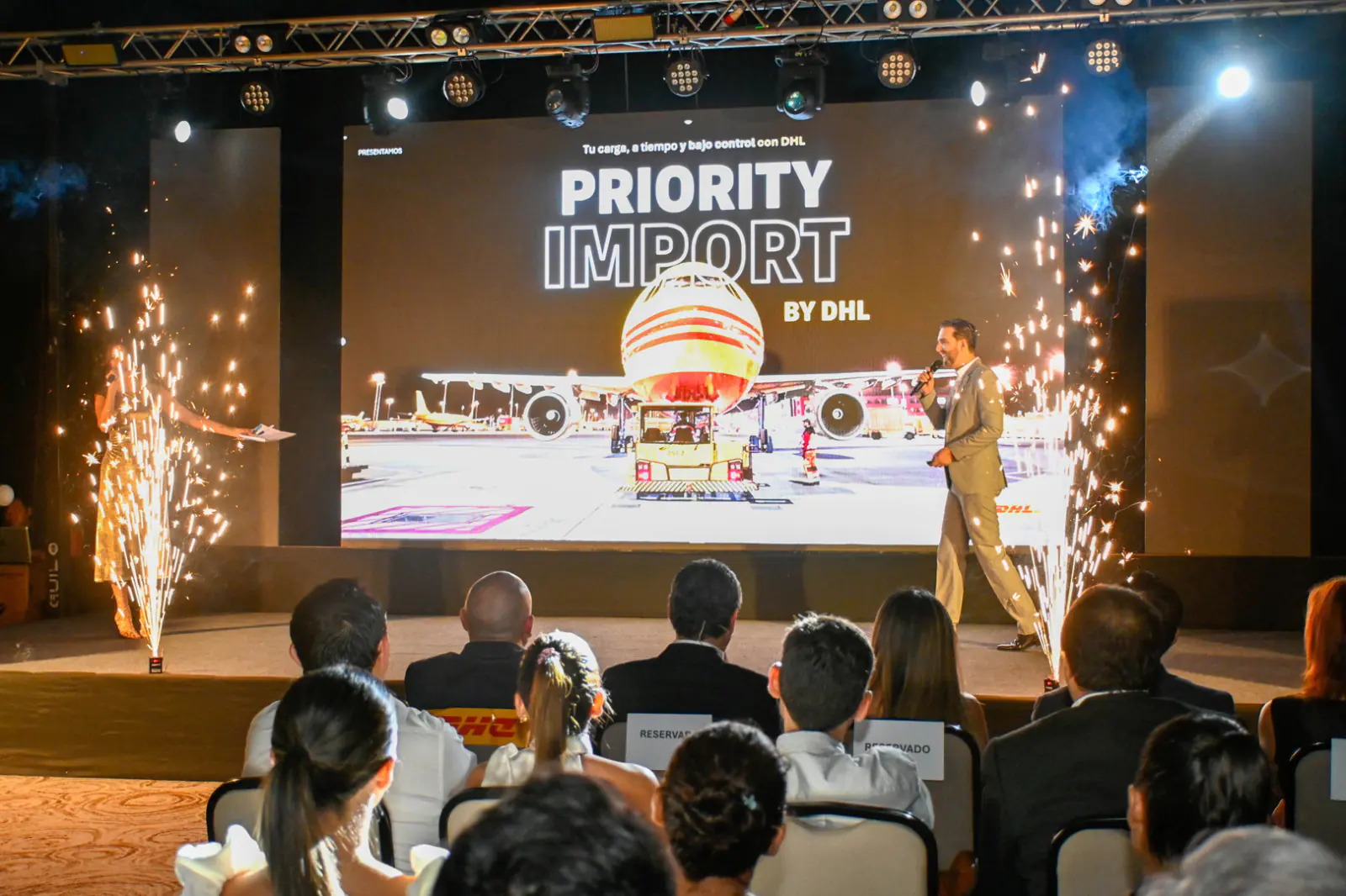 DHL Express fortalece su servicio de operaciones de carga pesada