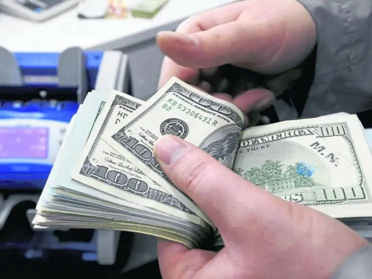 Inflación, decrecimiento y bajas RIN ponen a prueba la solidez de la banca
