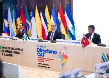 El colombiano Díaz-Granados es reelecto como presidente de CAF