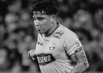 Asesinan al futbolista Mario Pineida, del Barcelona ecuatoriano