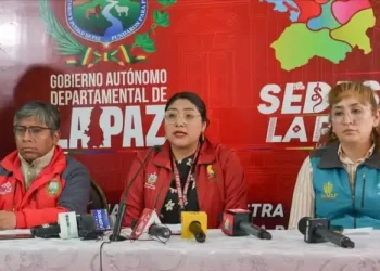 Conferencia de prensa del personal del Sedes de La Paz. FOTO: Sedes