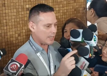 Legisladores de Libre denuncian actitud autoritaria de Lara