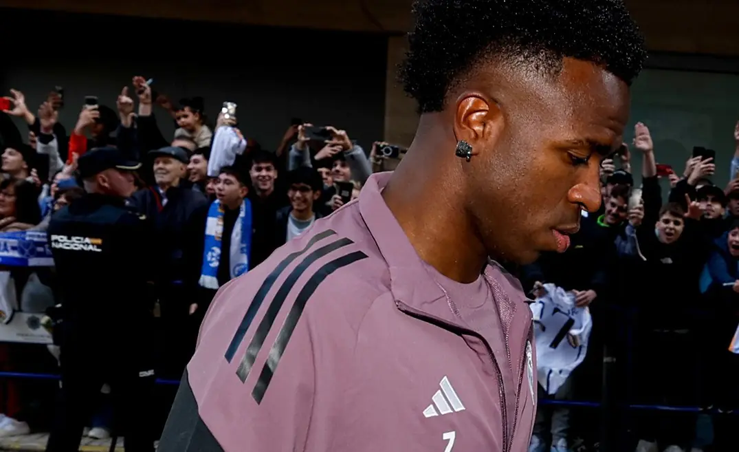 Vinicius cierra un annus horribilis con pitada en el Bernabéu