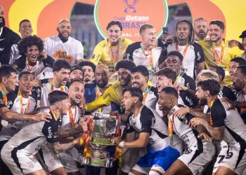 Gol de Memphis Depay da a Corinthians la Copa do Brasil