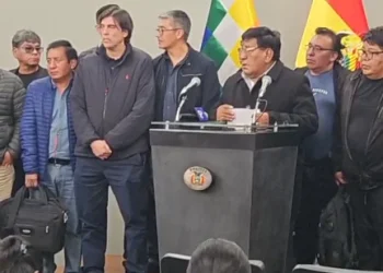 Gobierno logra acuerdos con el transporte y frena el paro indefinido
