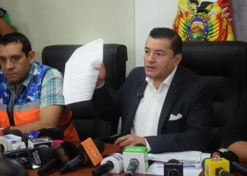 El alcalde cruceño Jhonny Fernández amenazó con aplicar sanciones/Alcaldía de Santa Cruz