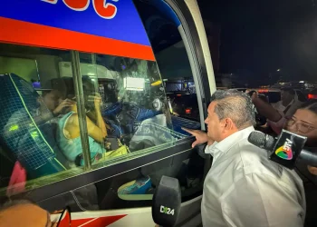El alcalde de Santa Cruz da un ultimátum de 24 horas a los micreros