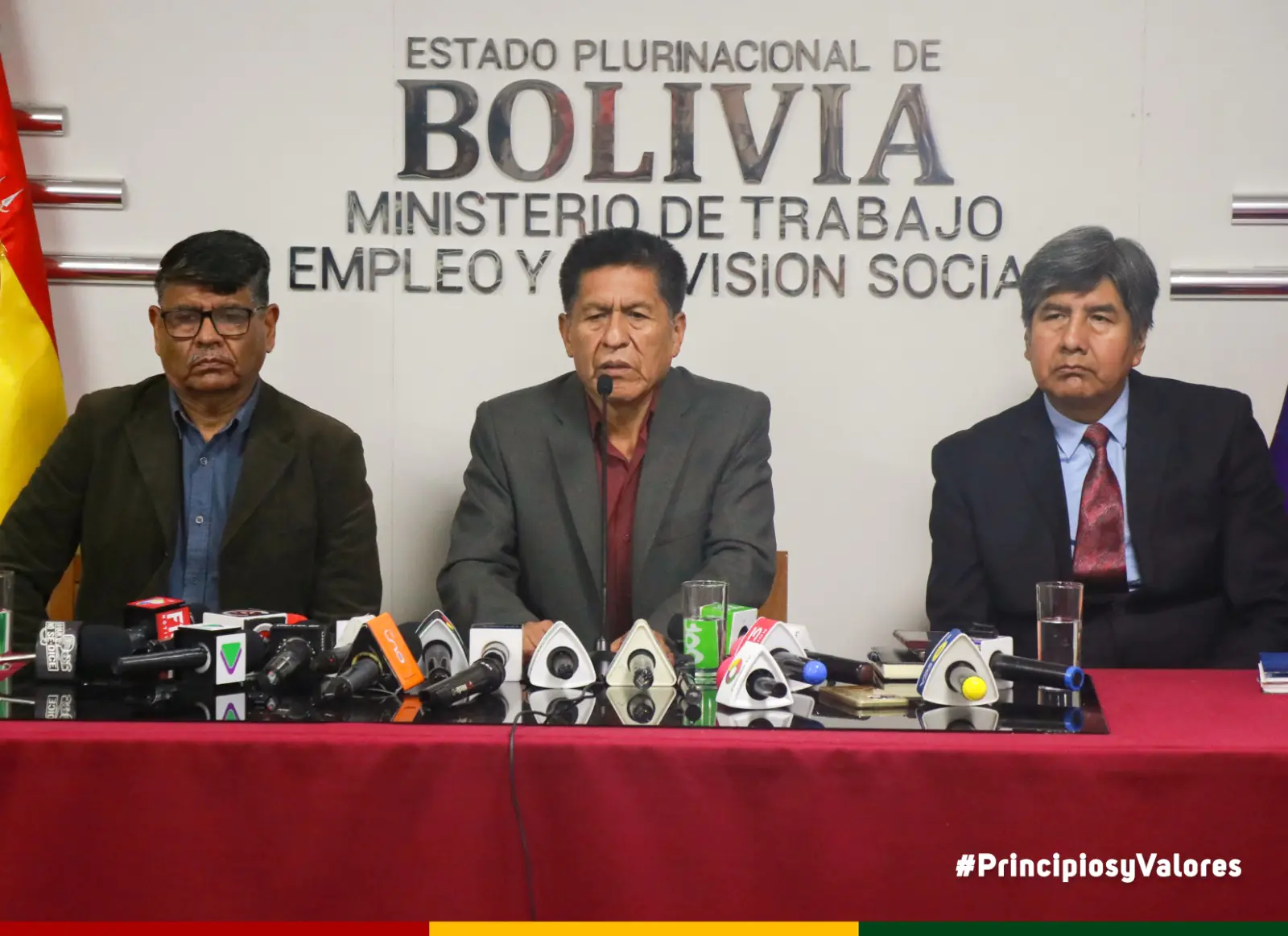 Ministro de Trabajo: El 70% de la población respalda el Decreto 5503