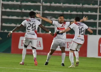 ¡Qué campeonazo! Nacional derriba a Bolívar en La Paz