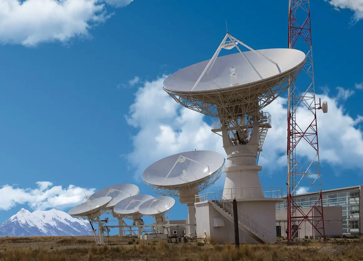 La estación terrena en Amachuma, El Alto, desde donde opera el satélite Túpac Katari. FOTO: MOPSV