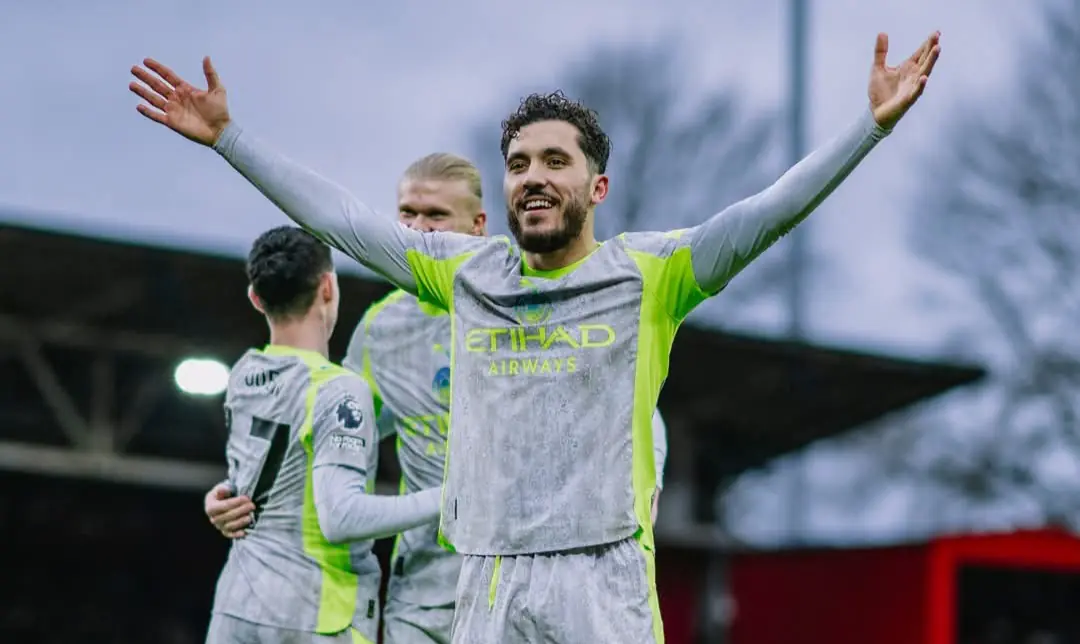 Cherki lidera la victoria del Manchester City en Nottingham (2-1)