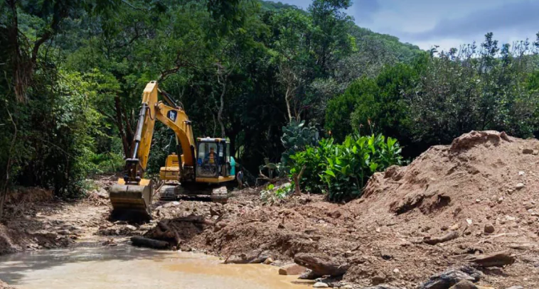 ABC destina Bs 28 millones a puntos críticos en vía a los valles