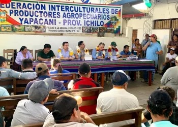 Gobierno coordina con productores acciones productivas en Yapacaní