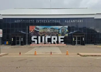 Aeropuerto de Chuquisaca suspende viajes por nubosidad