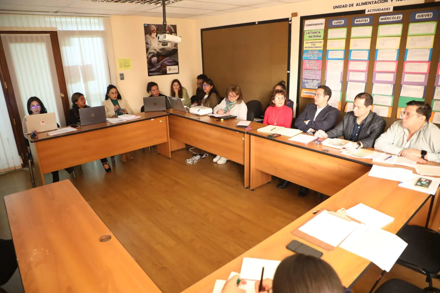 Avanzan ajustes al paquete de subsidios para madres en 2026