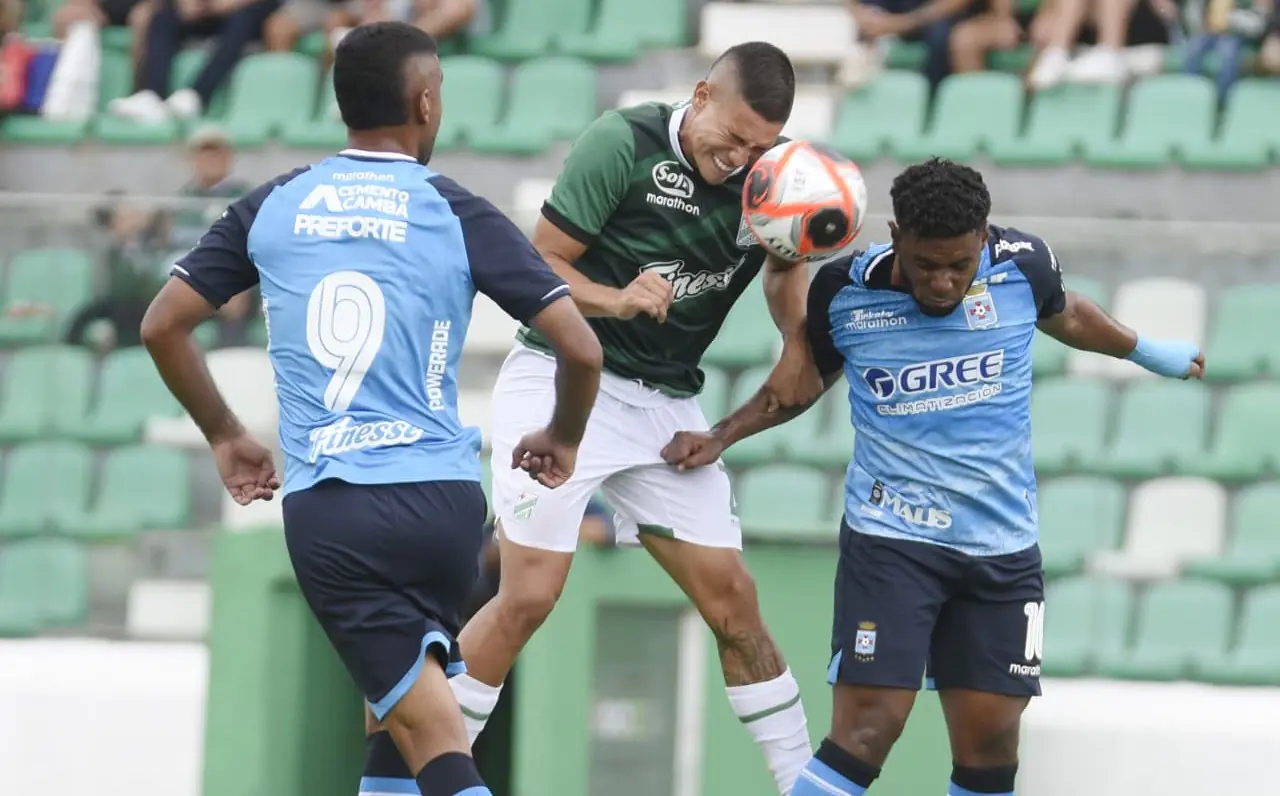 Blooming vence 2-0 a Oriente Petrolero en el primer clásico cruceño