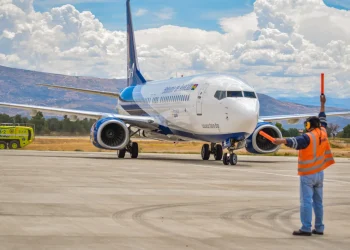 Bolivia analiza cielos abiertos con apoyo técnico de la OACI